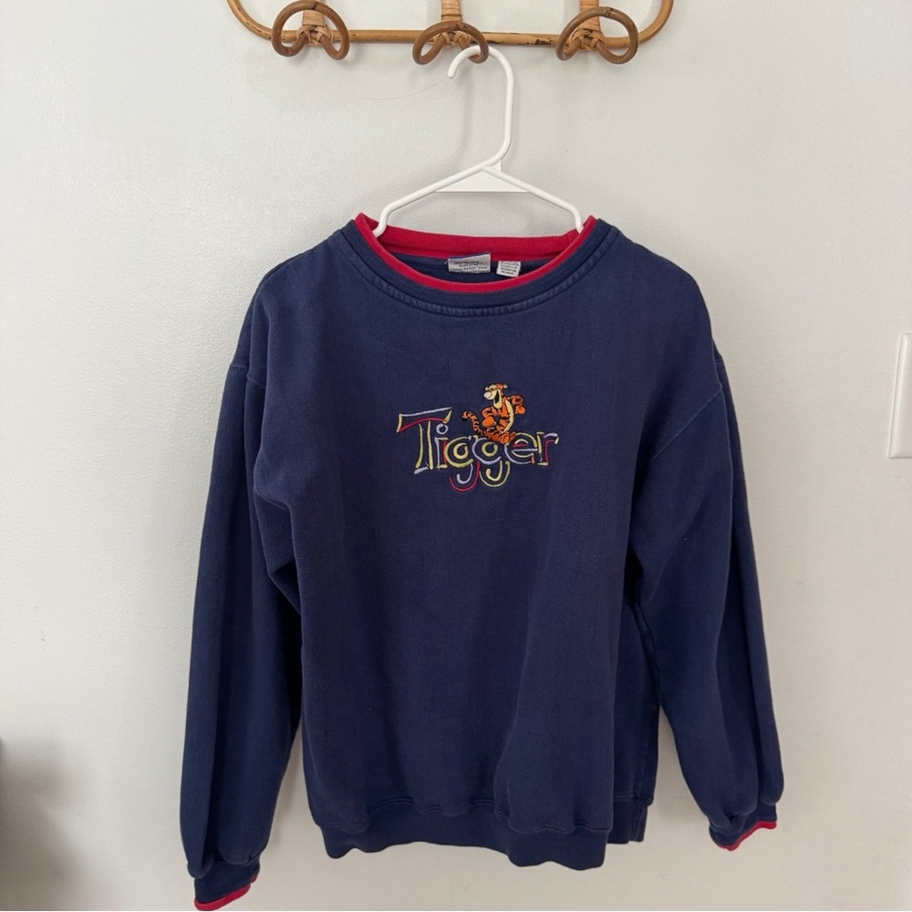 Vintage Winnie The Pooh Tigger crewneck L